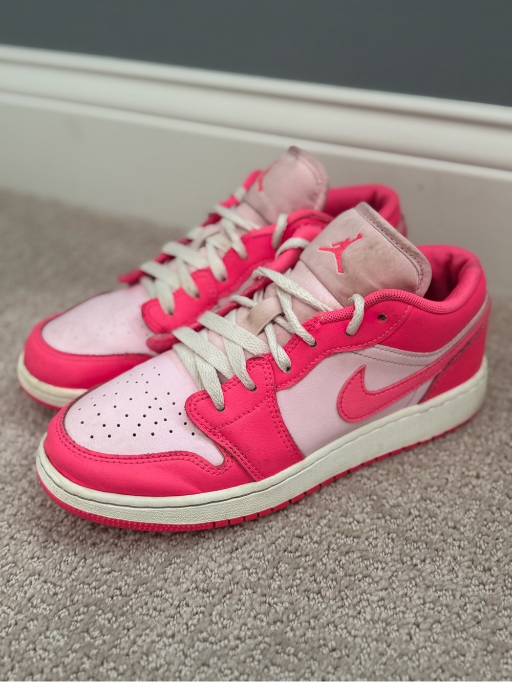 Air Jordan Kids Low-Top Sneakers in Light Pink and Hot Pink